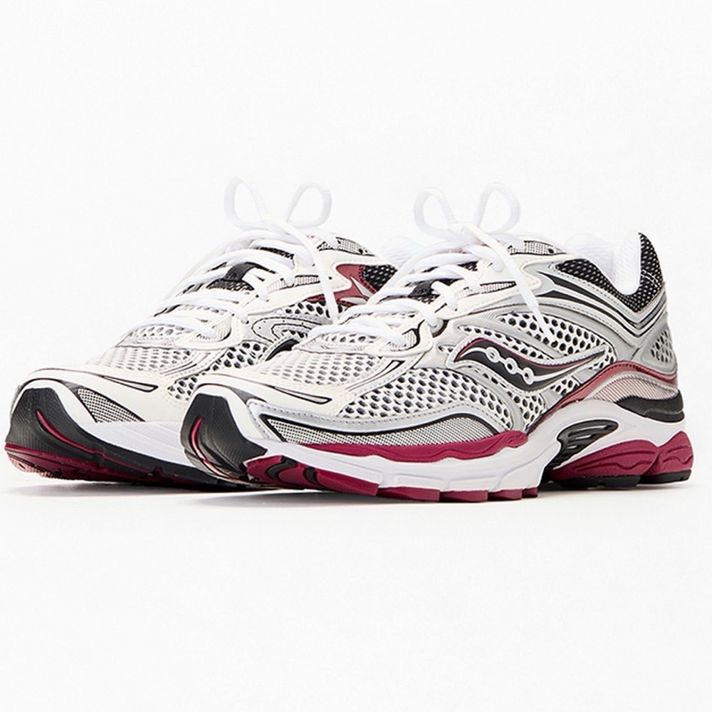 New Men’s 11 Saucony Progrid Omni 9 Red/Silver Mesh Sneakers